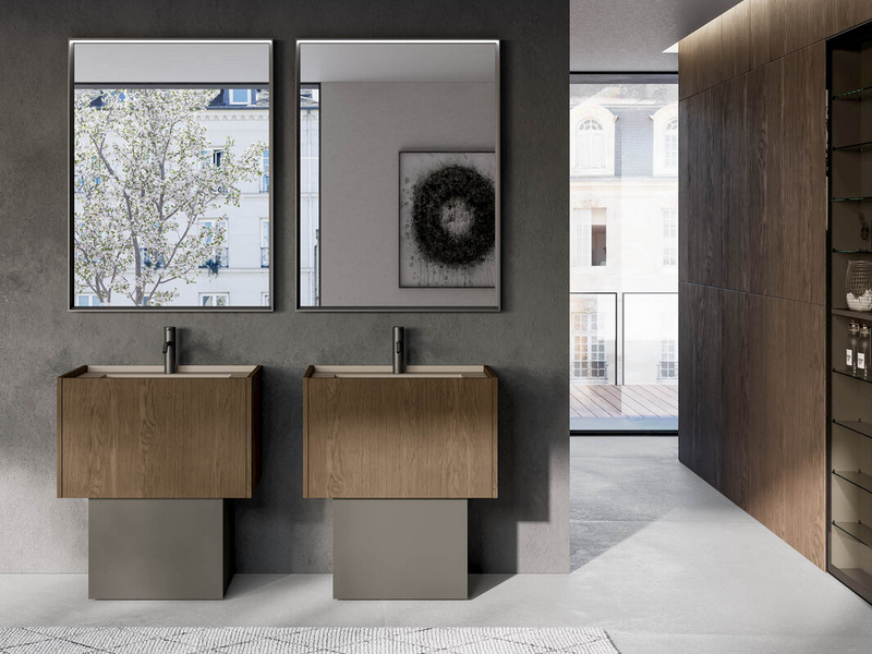 Bagno in essenza rovere castoro e laccato opaco grigio aston, top in marmo minerale tortora opaco
